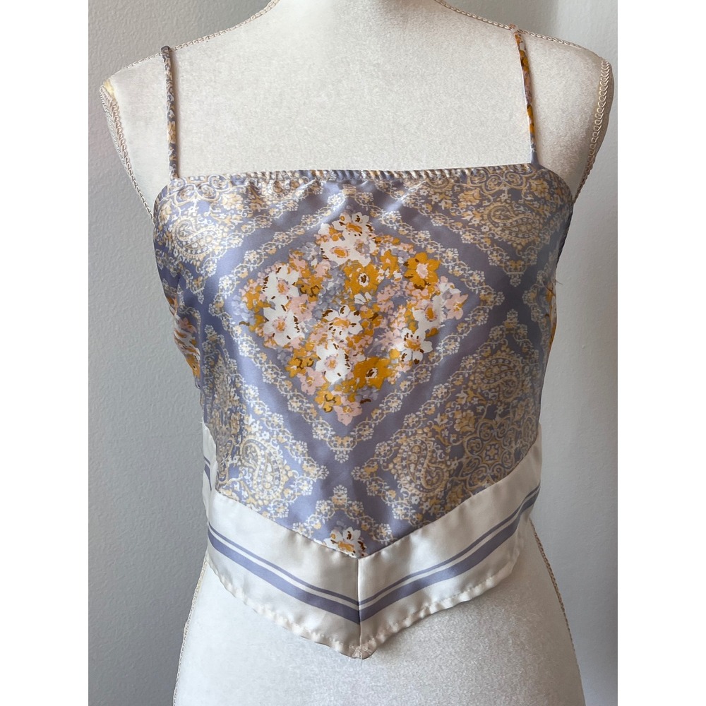 Women's Sienna Sky bandana crop top size medium